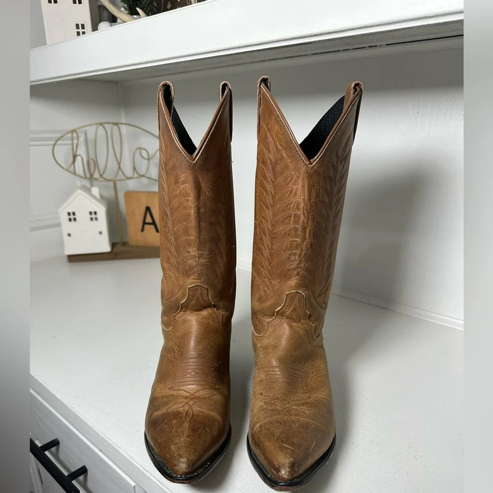 **SOLD**Diamond J Women’s Cowboy Boots Size 7.5 Tan Leather Western Boots - Picture 2 of 10
